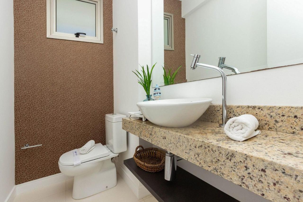 Punta Blu 102-7 - Apartamento De Alto Padrao Em Condominio Exclusivo, Quadra Poliesportiva - Piscina - Portaria 24H. 봄비나스 외부 사진