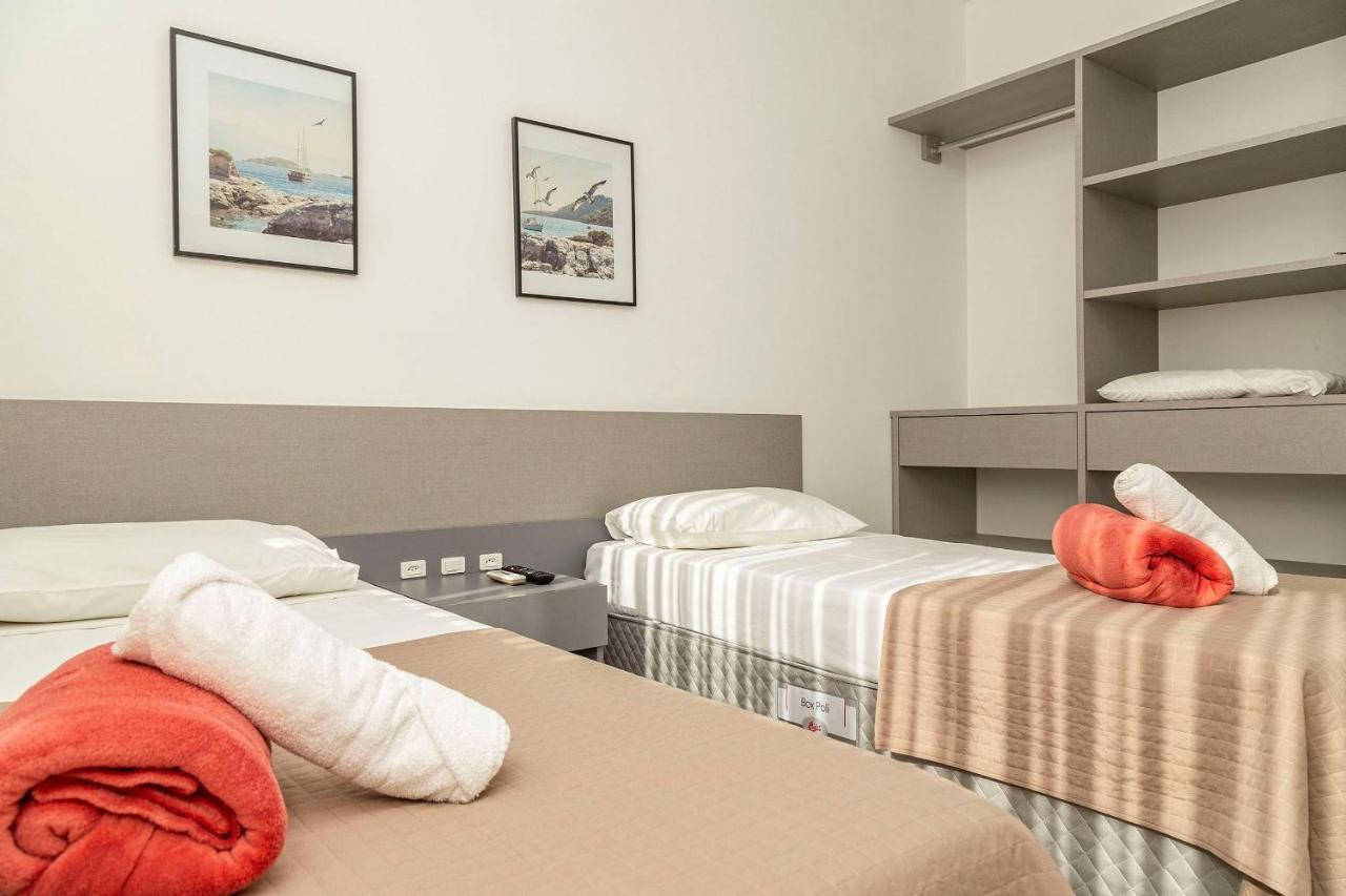 Punta Blu 102-7 - Apartamento De Alto Padrao Em Condominio Exclusivo, Quadra Poliesportiva - Piscina - Portaria 24H. 봄비나스 외부 사진