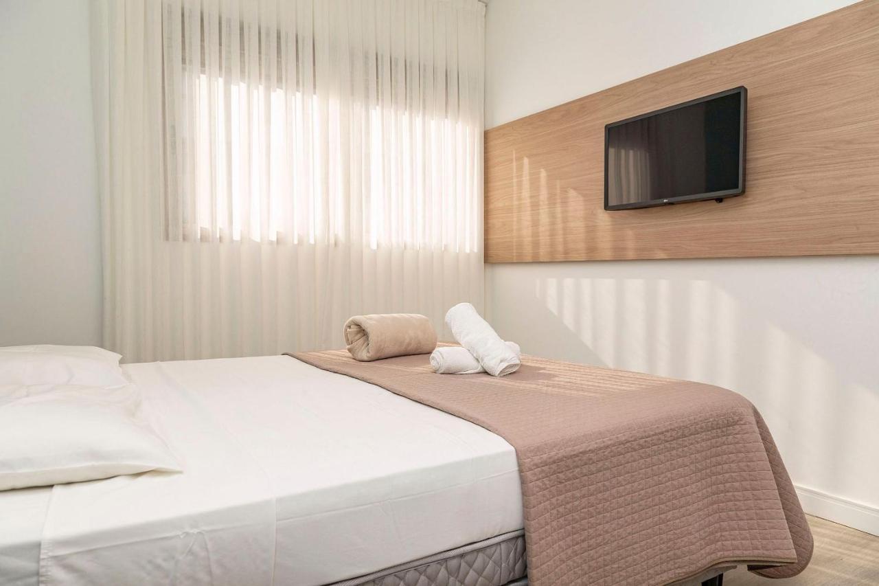 Punta Blu 102-7 - Apartamento De Alto Padrao Em Condominio Exclusivo, Quadra Poliesportiva - Piscina - Portaria 24H. 봄비나스 외부 사진